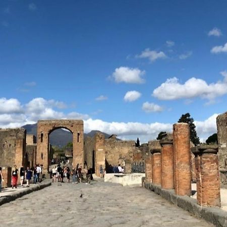 Dreams Pompei Panzió Torre Annunziata Kültér fotó